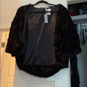 Black Half Cape Size L/XL Faux Fur